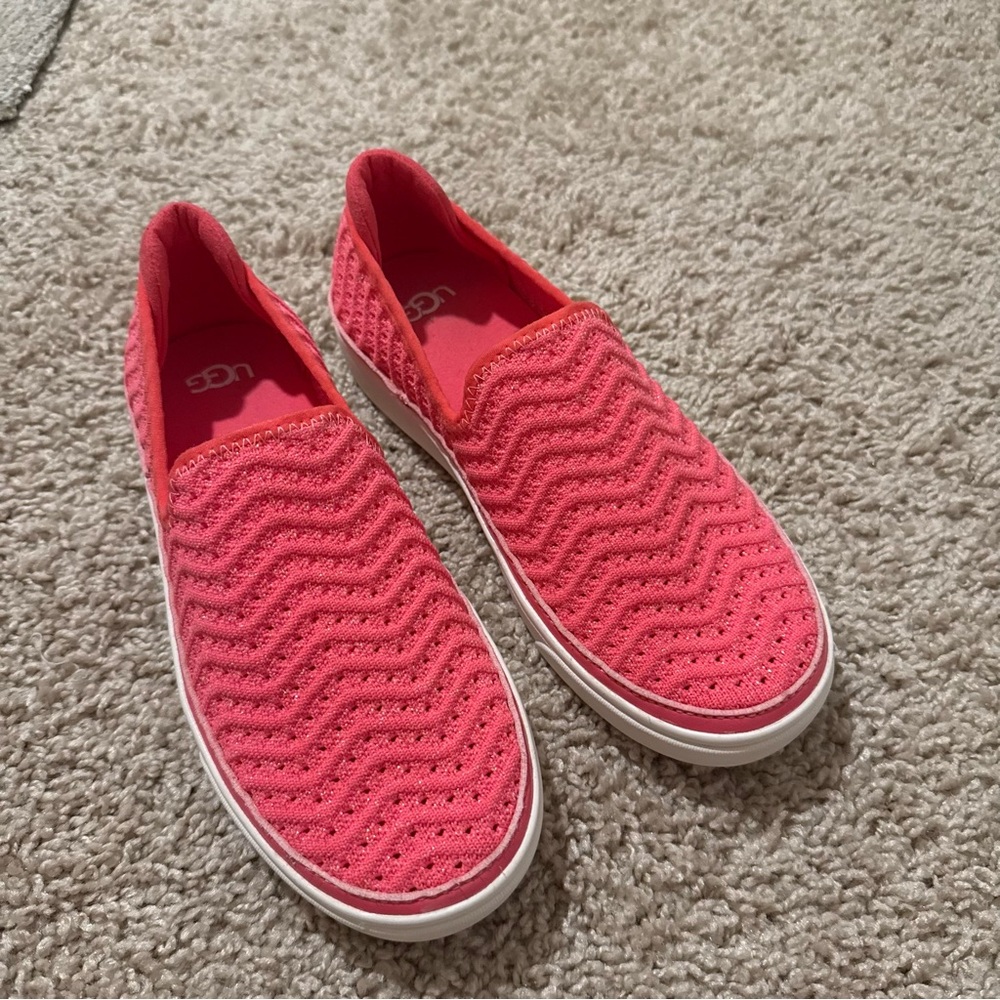 Girls Ugg Pink Sparkle Slip On Knit Sneaker Size 3 NEW
